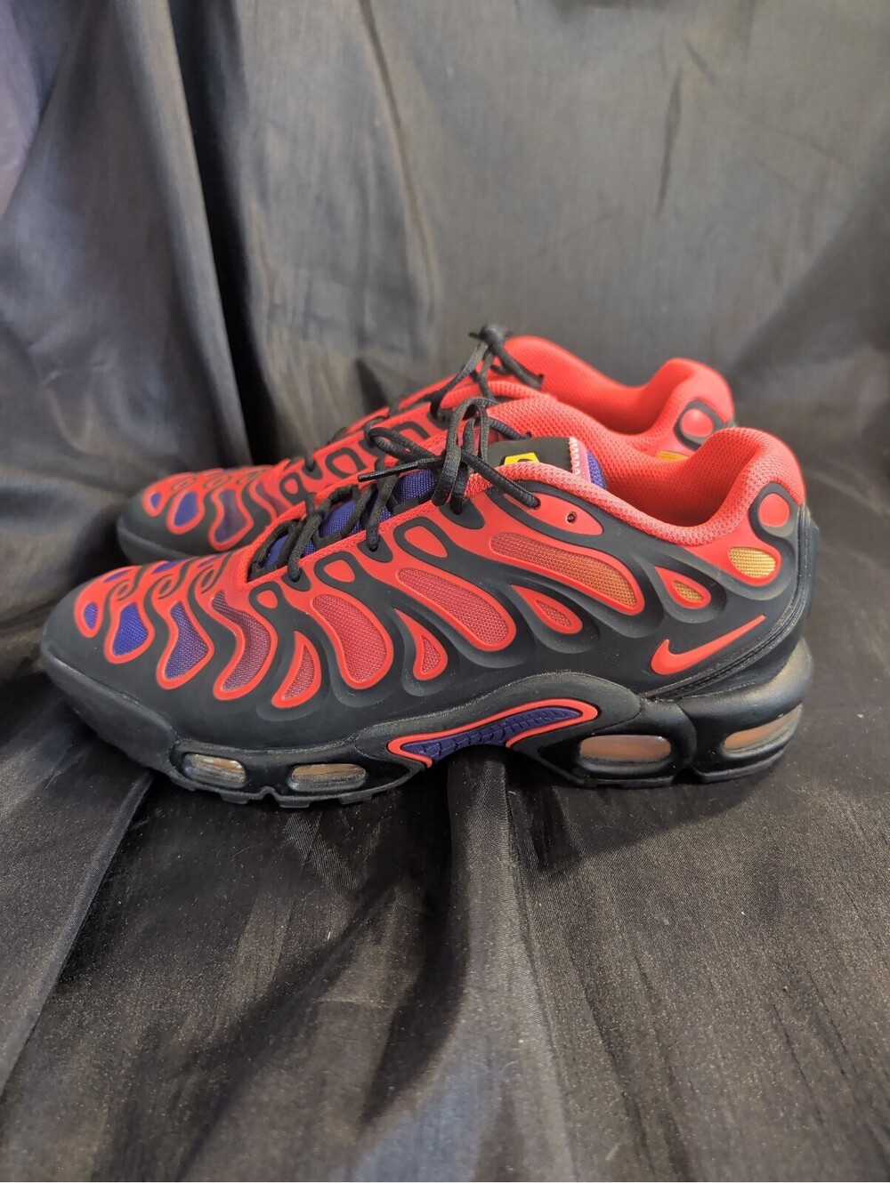 Nike Air Max Plus drift TN SE Black Red Purple mens Size 9 - Picture 4 of 7
